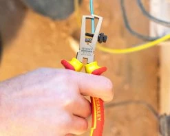 Stanley 0-84-010 Pince à Dénuder VDE 160 Mm -Pinces et ciseaux Soldes 0 84 010 pince a denuder vde 160 mm 2